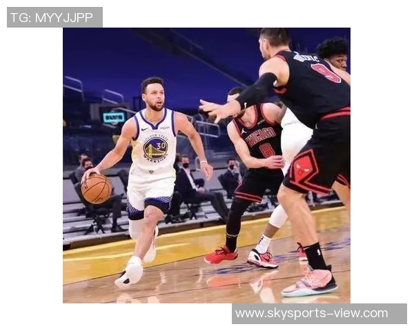 欧联杯曼联大胜波尔图6比2全场沸腾数据分析引发热议